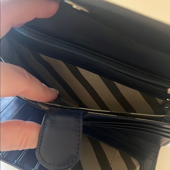 Stingray Elegant Blue Long Wallet - Picture 4 of 5